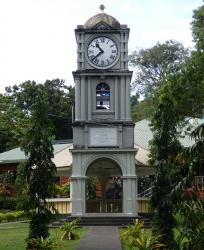 Memorial clock tower in Thurston Park
